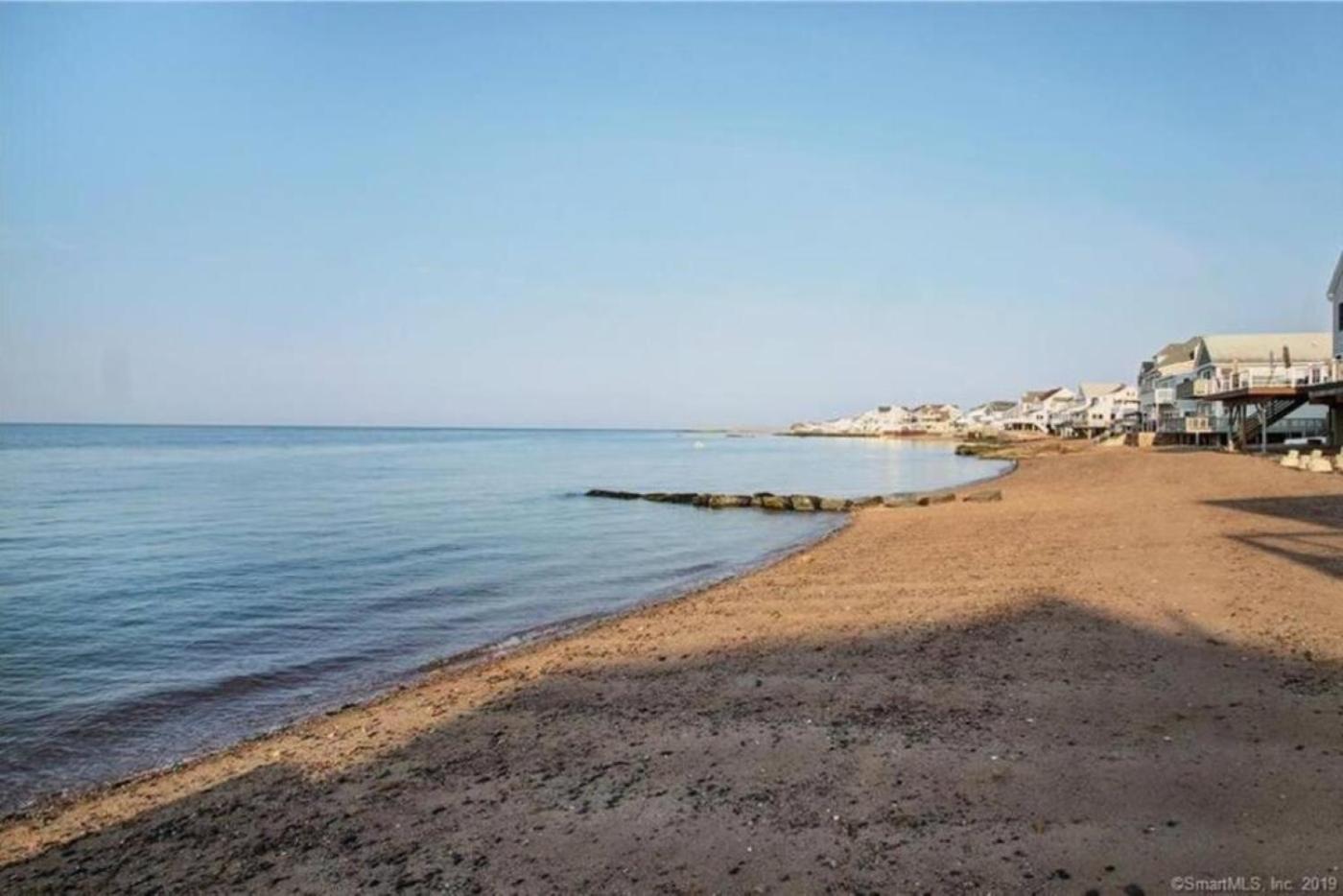 Cozy Beach - Direct Waterfront! East Haven Exteriör bild